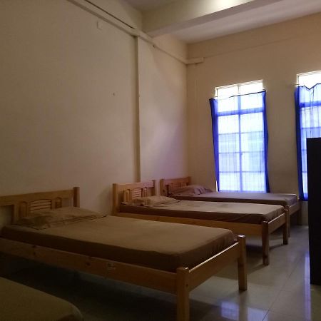 Hostel D'Kost Batam Nagoya Exterior foto