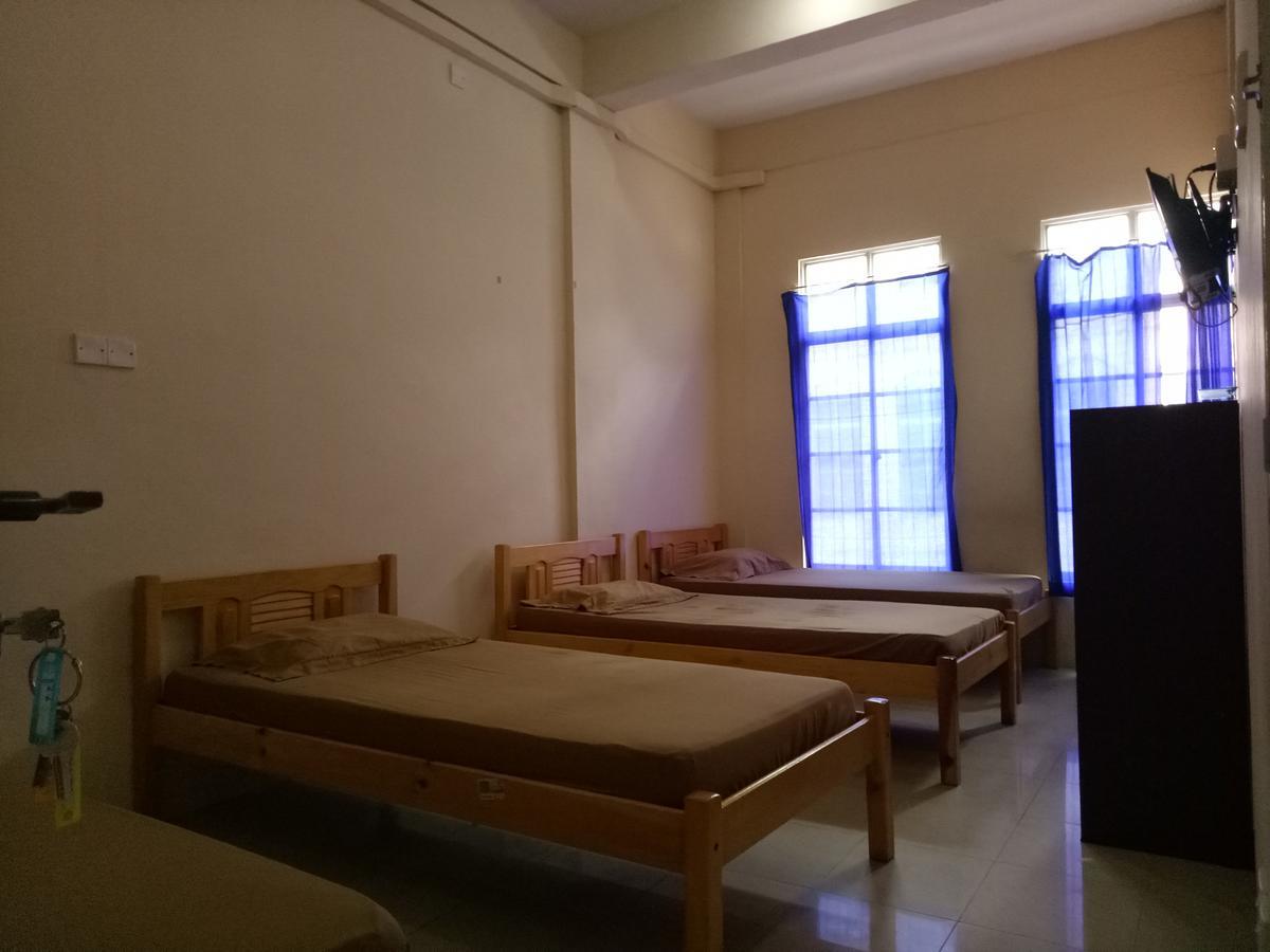 Hostel D'Kost Batam Nagoya Exterior foto